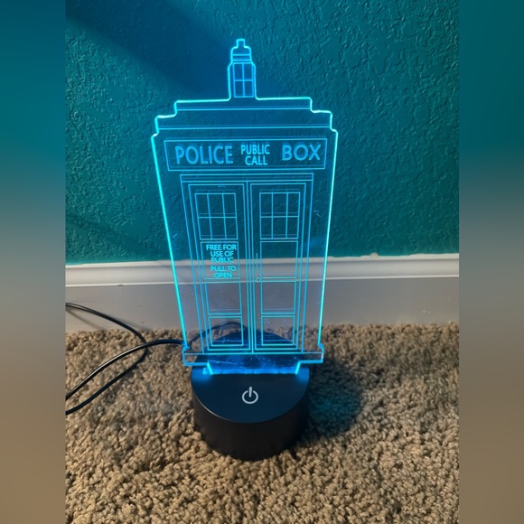 Multicolored Police Box Light - Picture 5 of 9